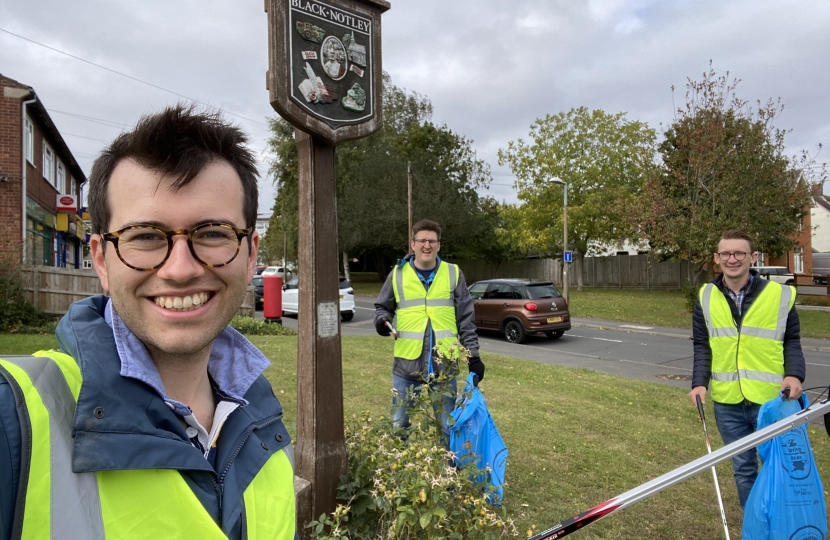 Black Notley litter pick