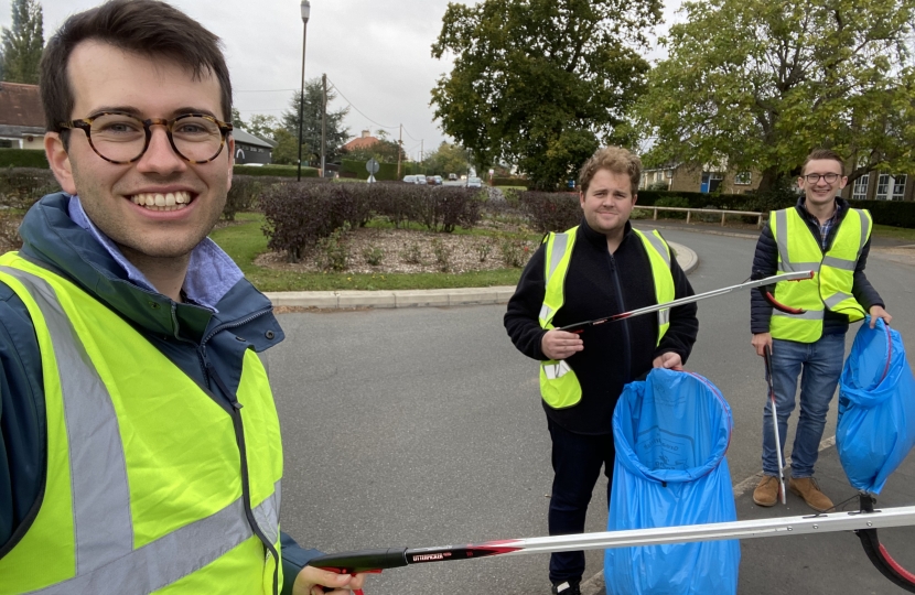 Silver End litter pick